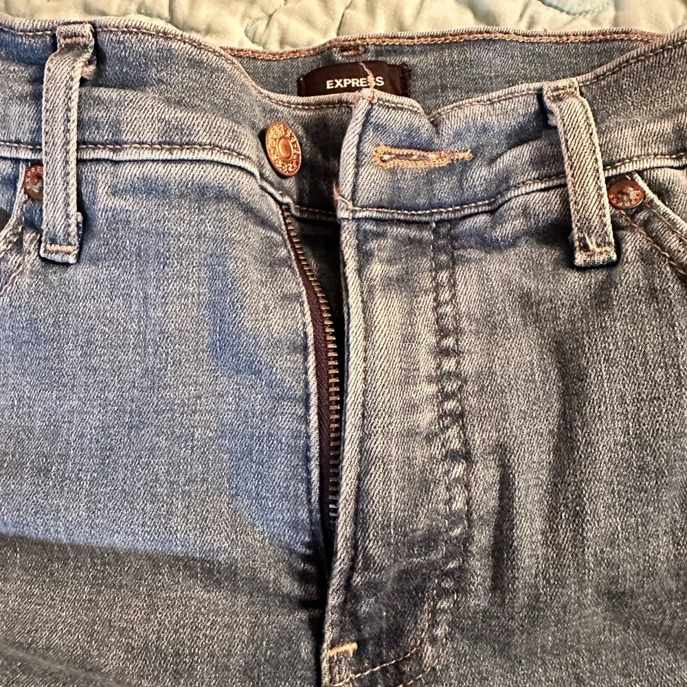 Express - Picture 7 of 8